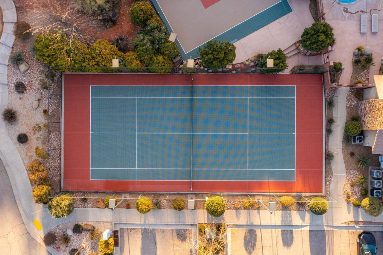 D5-Coral Springs Poolside-Ground Floor 3-Bedroom Hillside View Hurricane Δωμάτιο φωτογραφία